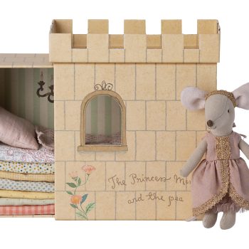 Princess and the pea, Big Sister Mouse